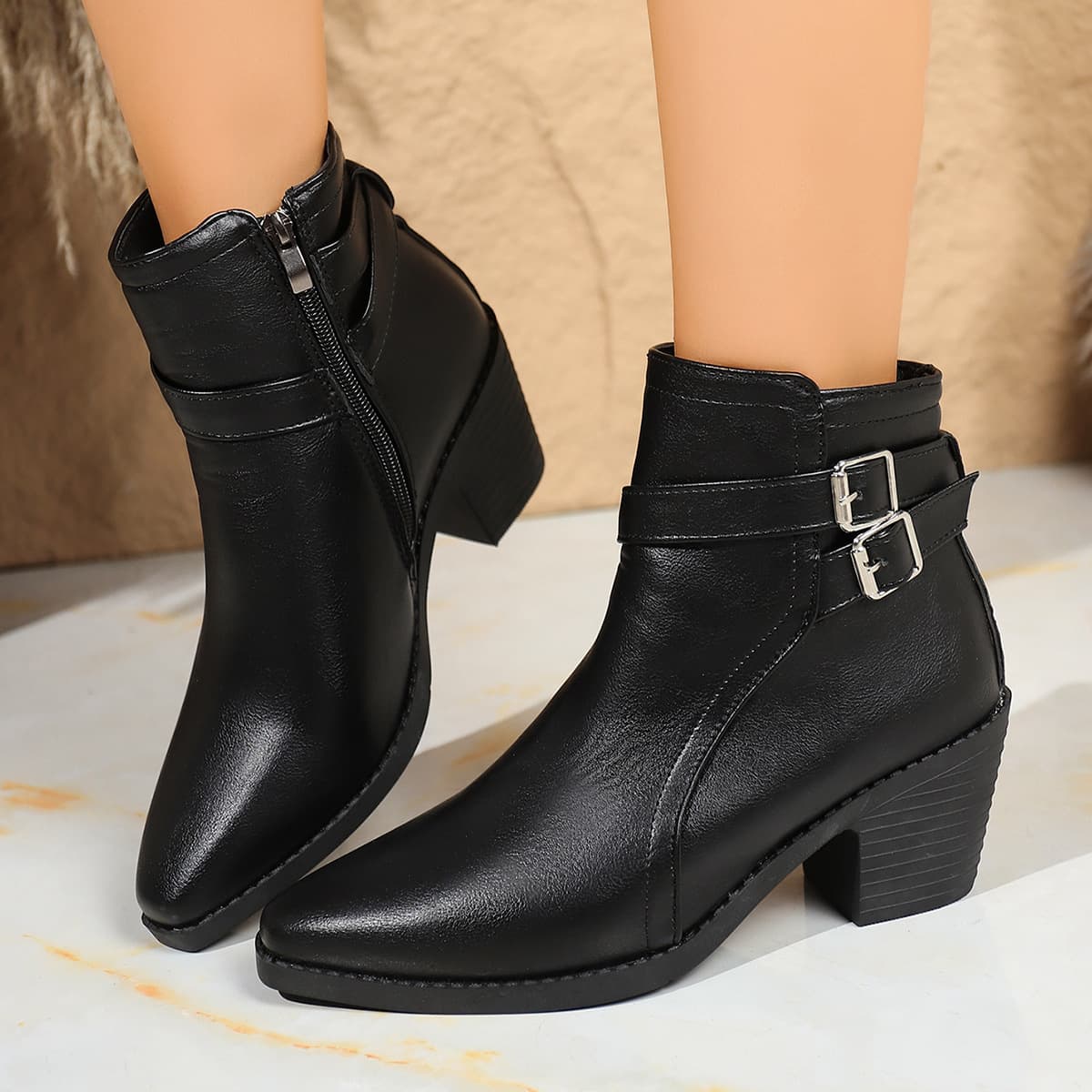 Stilren Kitten Heel med Lynlås — billede 1