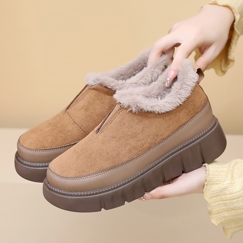 Skulpturel Sneaker med Gulddetalje — billede 1
